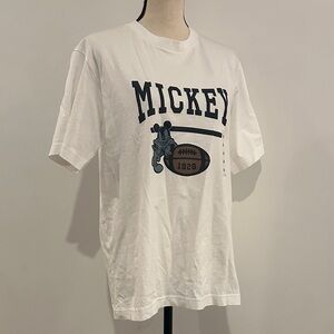 NEW Uniqlo Disney White Mickey Football Tee Medium
